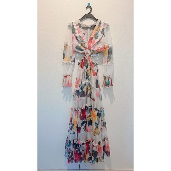 PatBo Hibiscus Lace Trim Cut Out Maxi Dress in Vanilla US2 - Picture 6 of 9